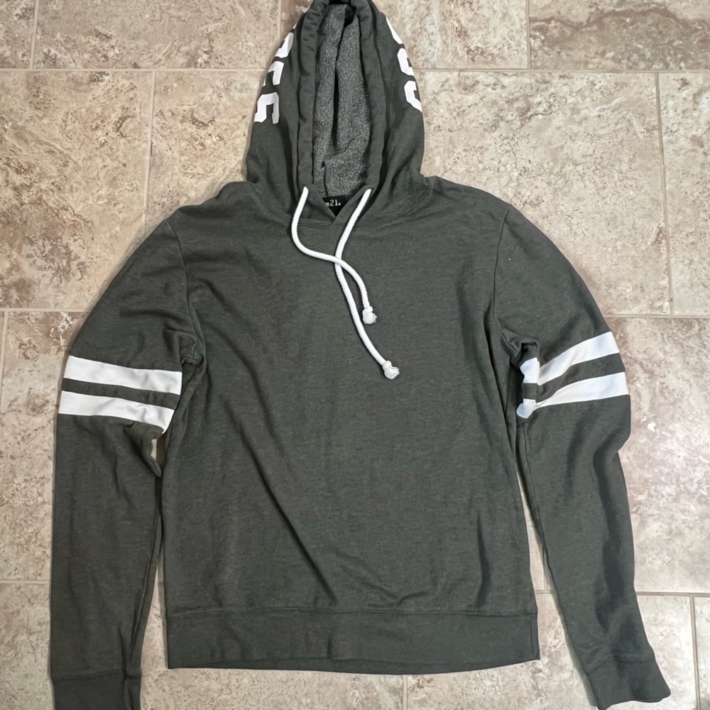 Rue 21 Good Vibes Hoodie. Size M (juniors)
